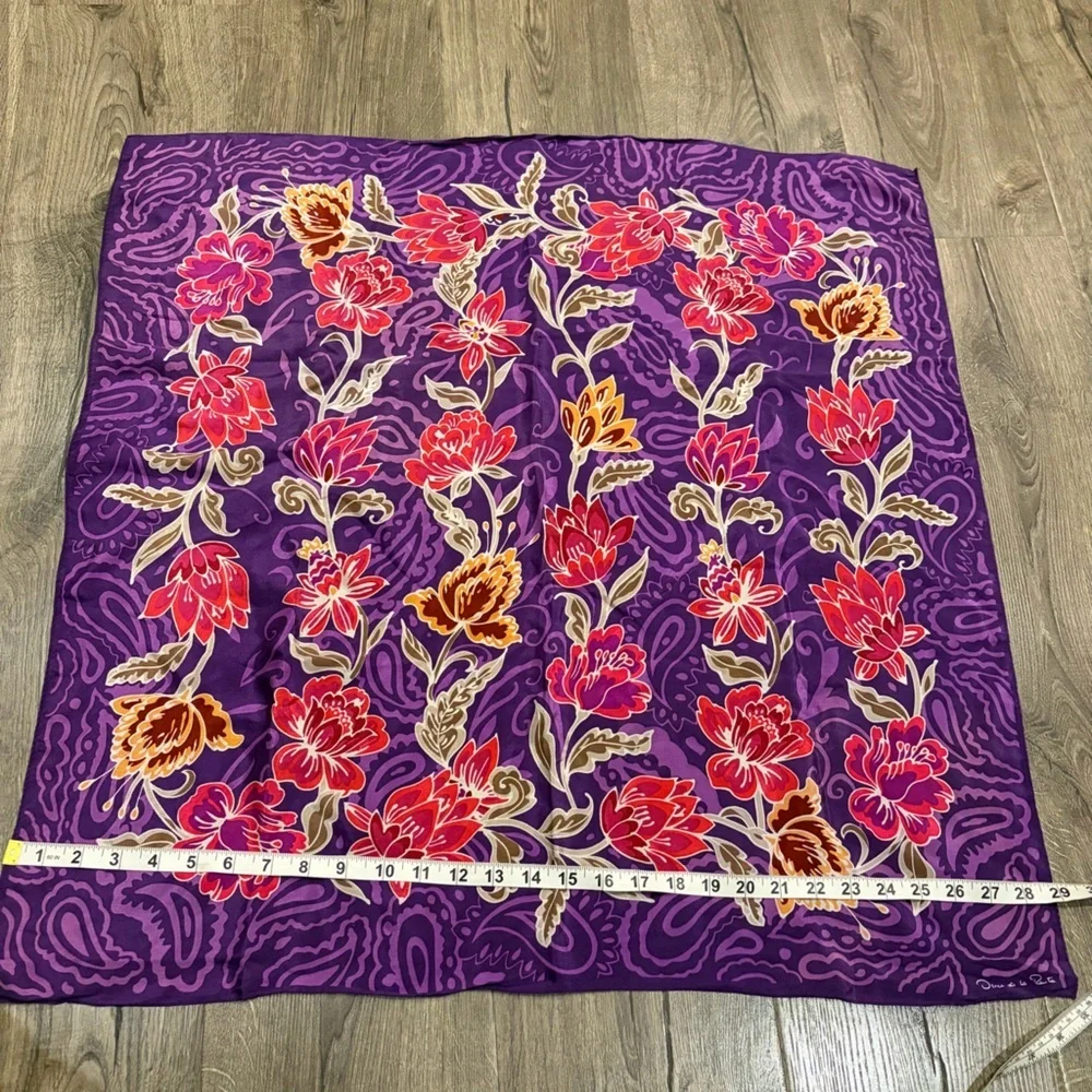 Oscar de la Renta Silk Scarf Purple Paisley Floral Made In Japan Vintage Luxury